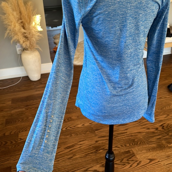 Nike Dry-Fit Pullover - Picture 6 of 6